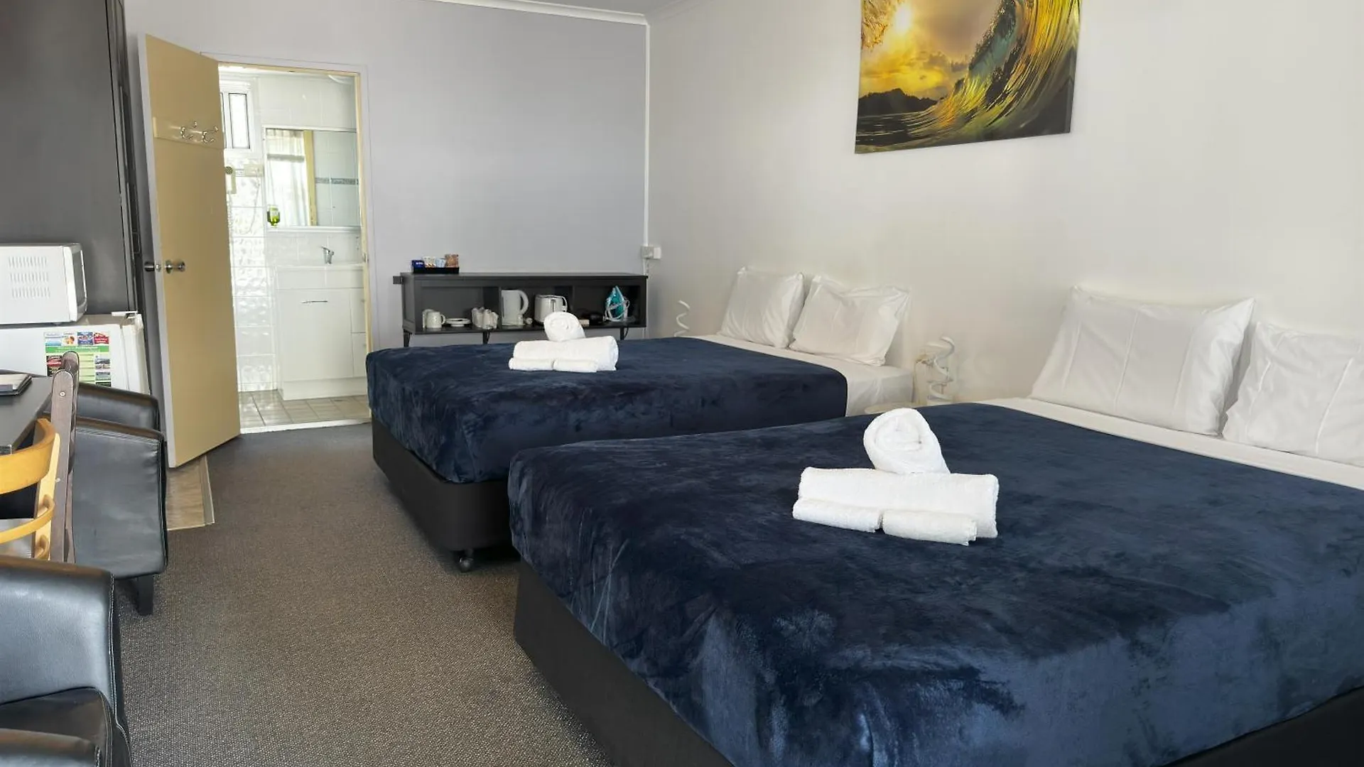 ***  The Q Motel Rockhampton Australia