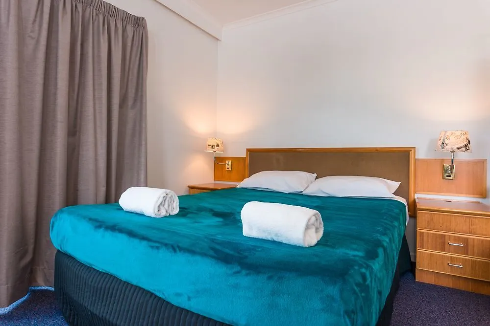 ***  The Q Motel Rockhampton Austrália